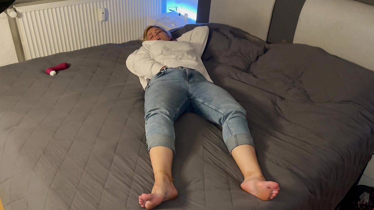 Masturbation in the head cinema multiple orgasms satisfyer fingering wet on bed clitoris rubbing solo voice Time for me