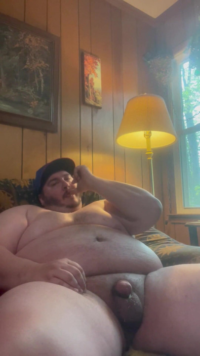Humongous Burly Chub Bear flexiona e explode enquanto ainda é macia | Clipe 1