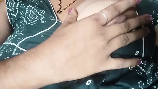Video seks desi memek besar mengobel