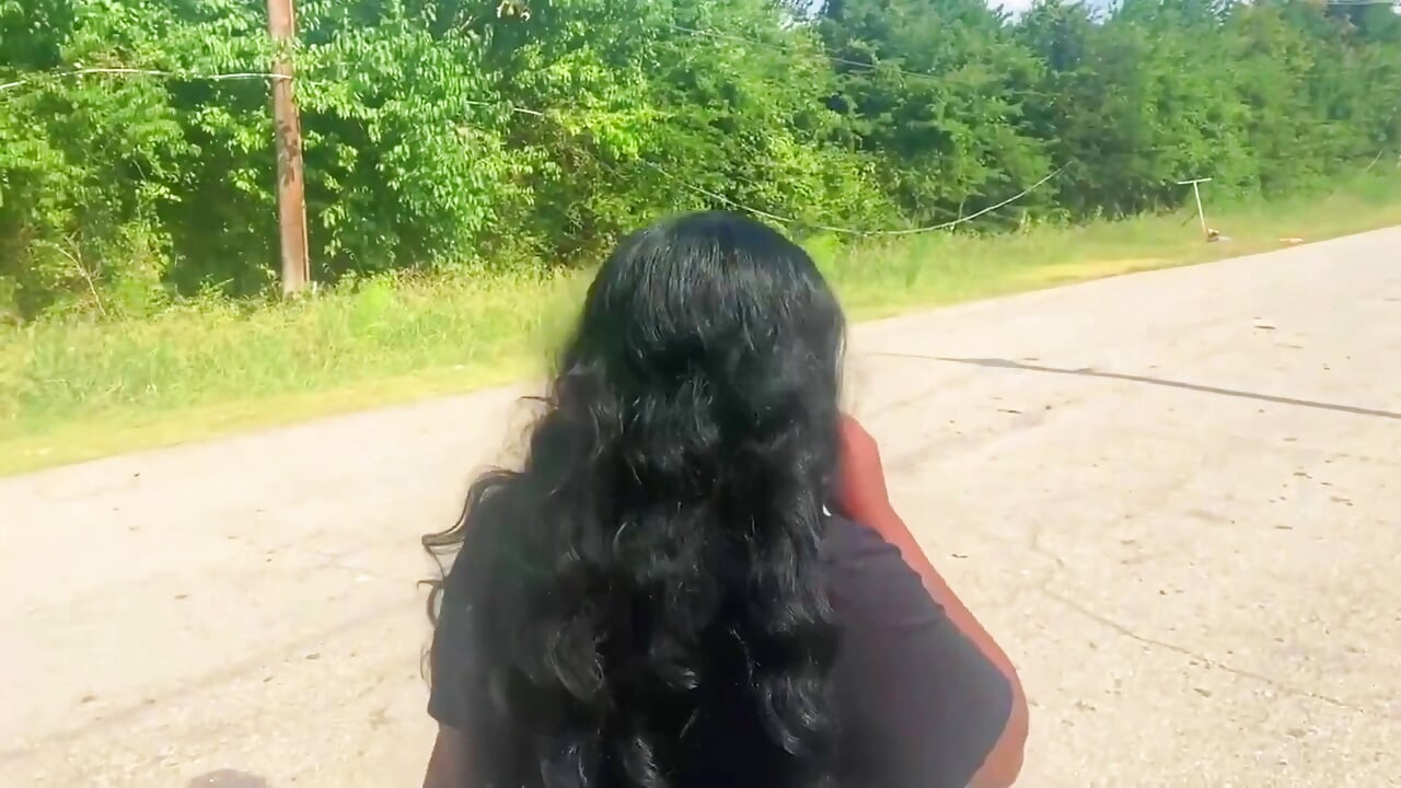 Cur care sare nebun pe pulă