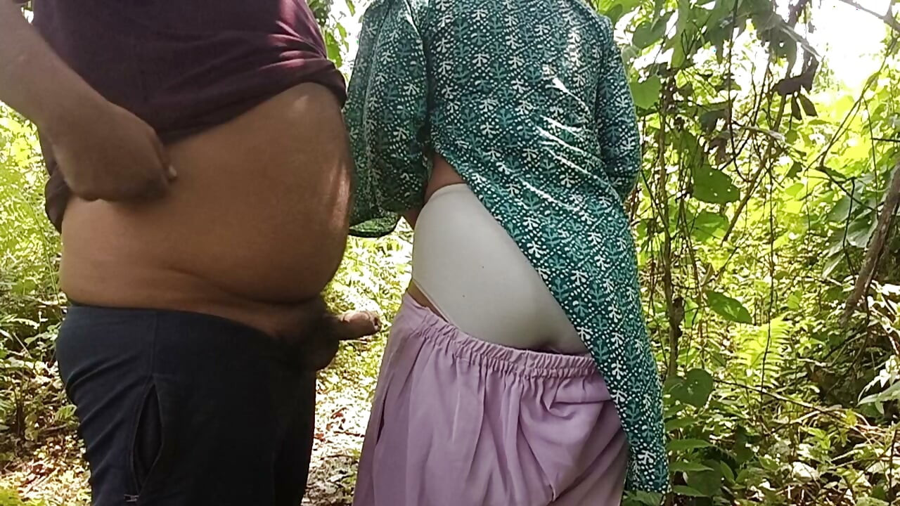 Jungle sex video Hindi