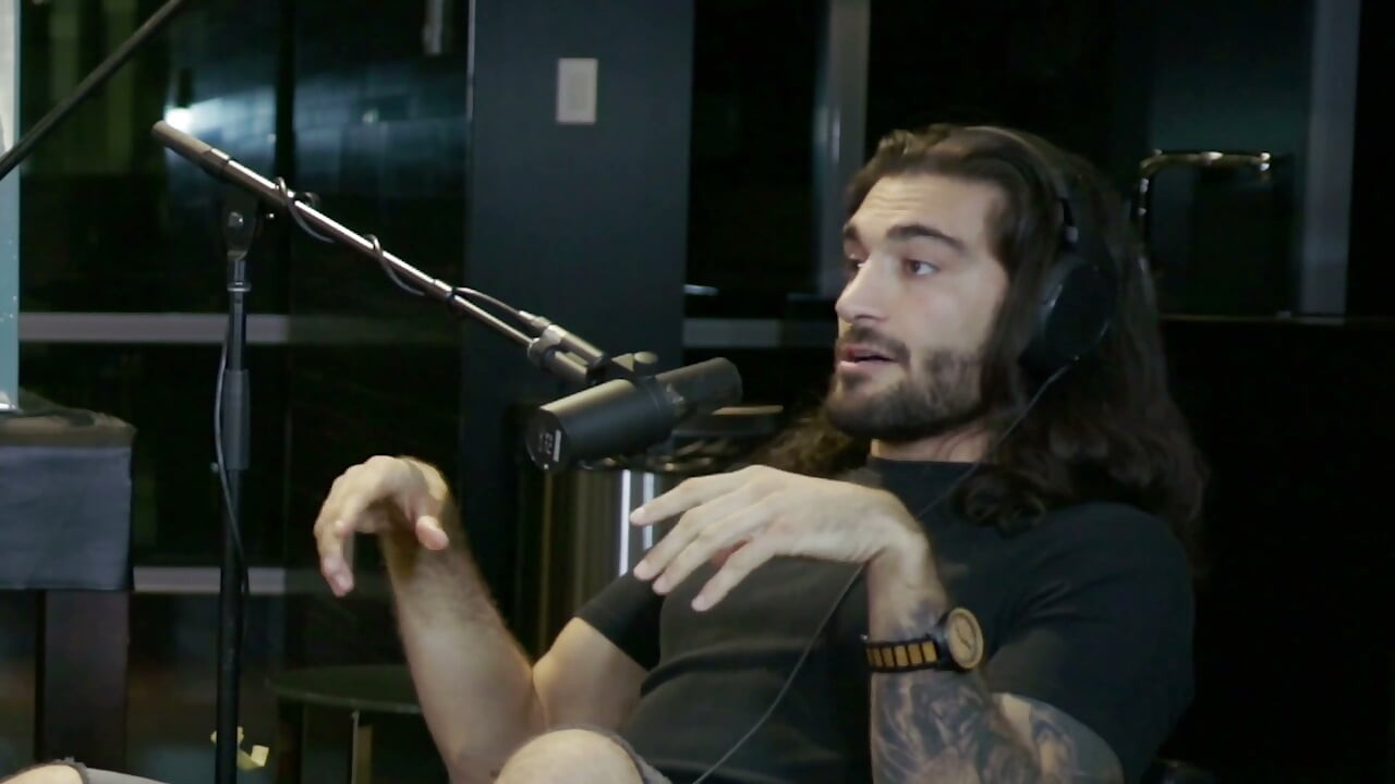 Elias Theodorou yatakta her zaman domine ediyor!