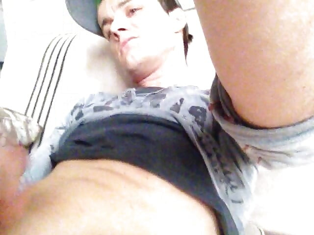 Мальчик с дрочкой