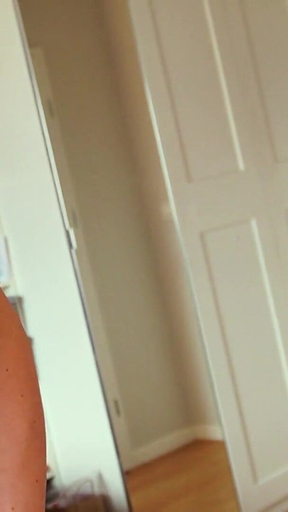 Nezaobilazan trenutak iz "Tiny Tranny Can't Stop Teasing"