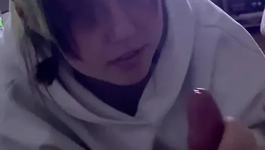 18 Year Old on Her Knees Blowjob