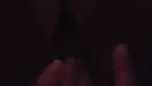 Masturbiert meine willige fotze bis zum orgasmus