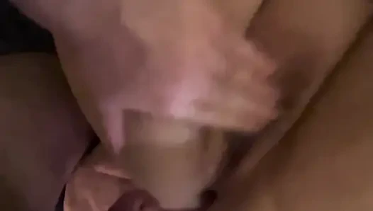 Падчерица жестко сквиртует в настоящем любительском видео, вымаливает кримпай отчима - многократные интенсивные оргазмы