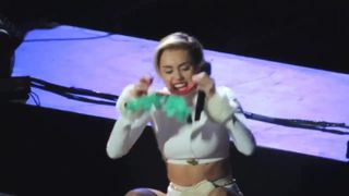 Miley Cyrus - calda palla di jingle 99.5 2013