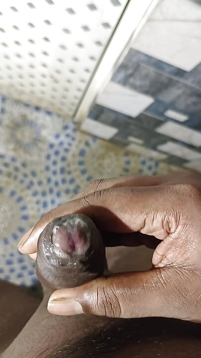 Desi village boy banheiro punheta