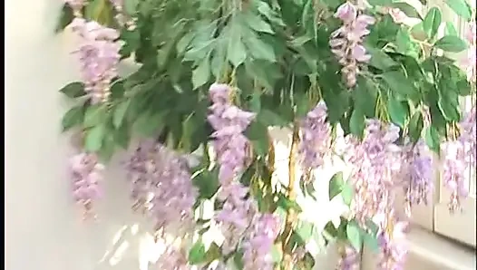 Remaja pirang cantik memeknya diraba dan disetubuhi pantatnya