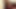 Das nackte Schätzchen macht Fotoshooting mit Männern und Schwänzen
