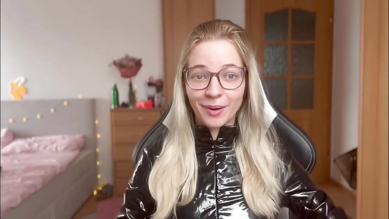 All You Need to Know About Latex Fetish (pvc, Leather)