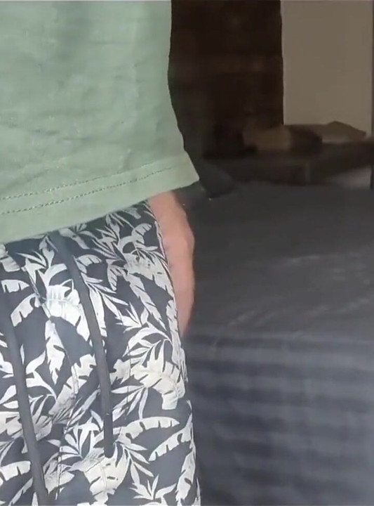 Shaking Orgams with Inflatable Dildo