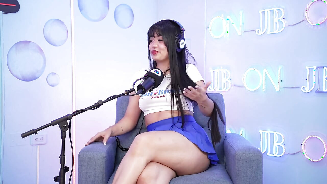 A Colombian Slut Enjoys the Sybian to the Fullest While Sharing the Dirtiest Fantasies in Her Mind
