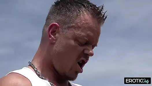 Они предпочитают трахаться на улице