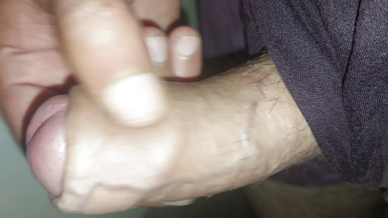 Üvey kız kardeşim bana el yapınca zevk alıyorum