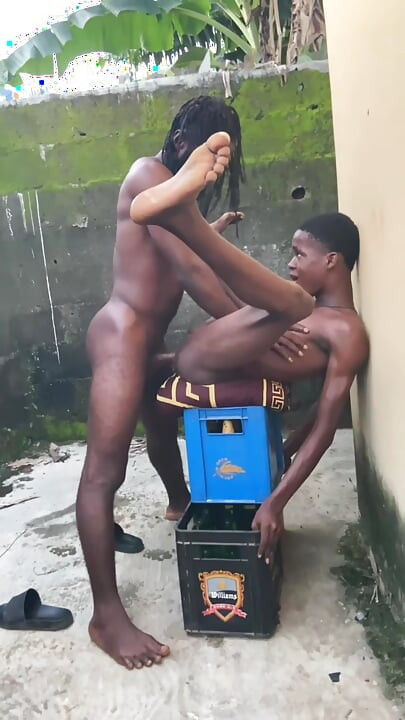 Abrindo minha buceta para seu enorme pato se encaixar