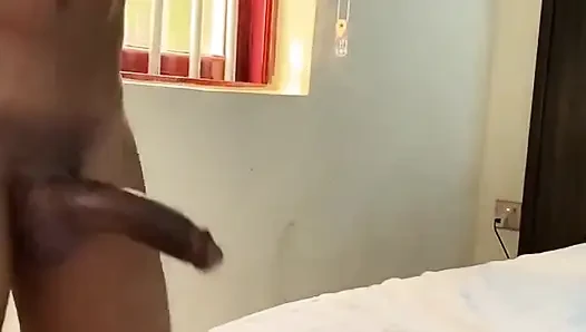 Aygır yarak avcısı benimle sikişiyor