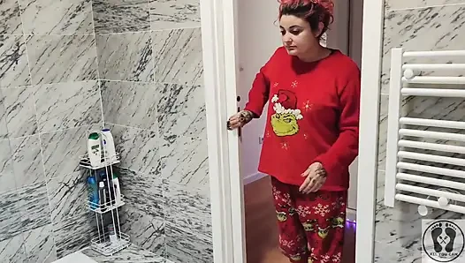 Pee Golden дождь сама на мое лицо перед регулярным душем