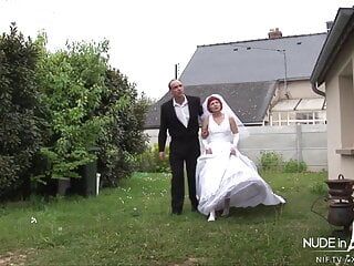 Une mariée française mature poilue se fait défoncer le cul et baiser