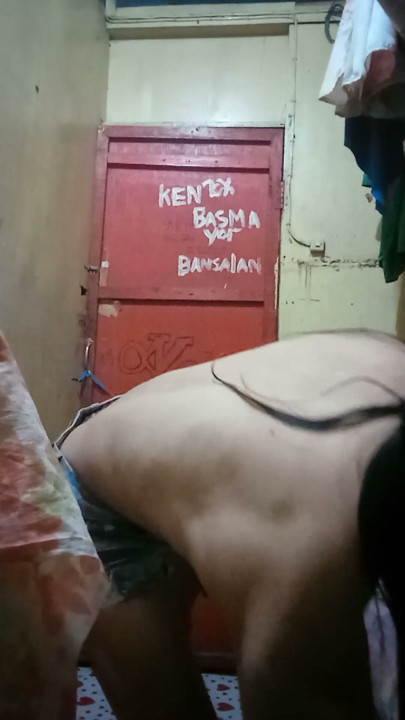Maganda na payat nga si Reyna ng kalaswaan | Klipp 2