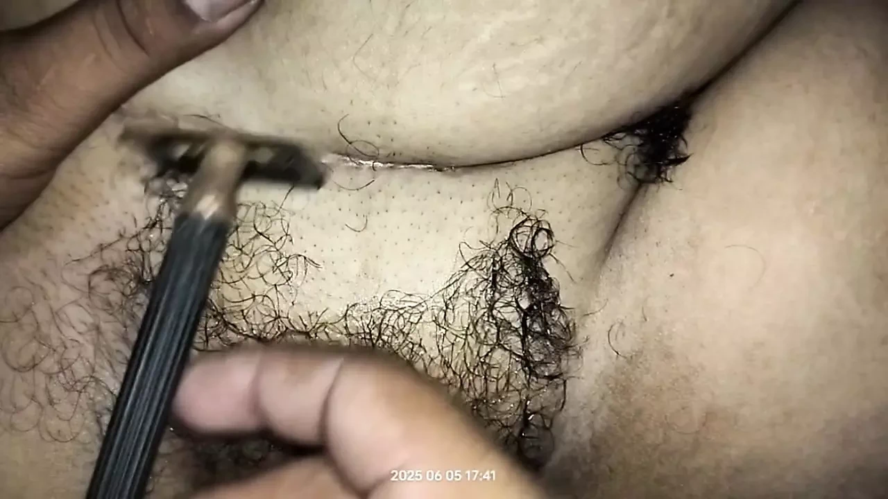 Bhavi bhat hot hai aj dal bad