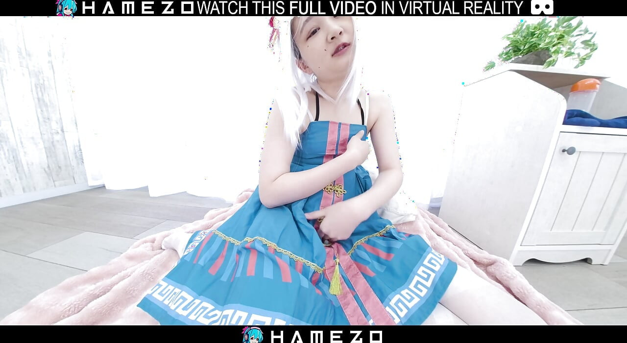 激情的鸡巴挑逗者，日本Mayu Kanzaki正在自慰，在虚拟现实。
