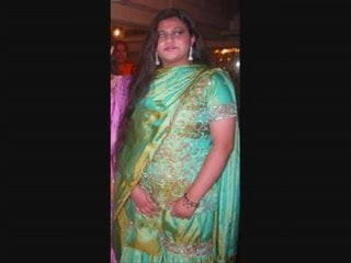 uzma sexy girl
