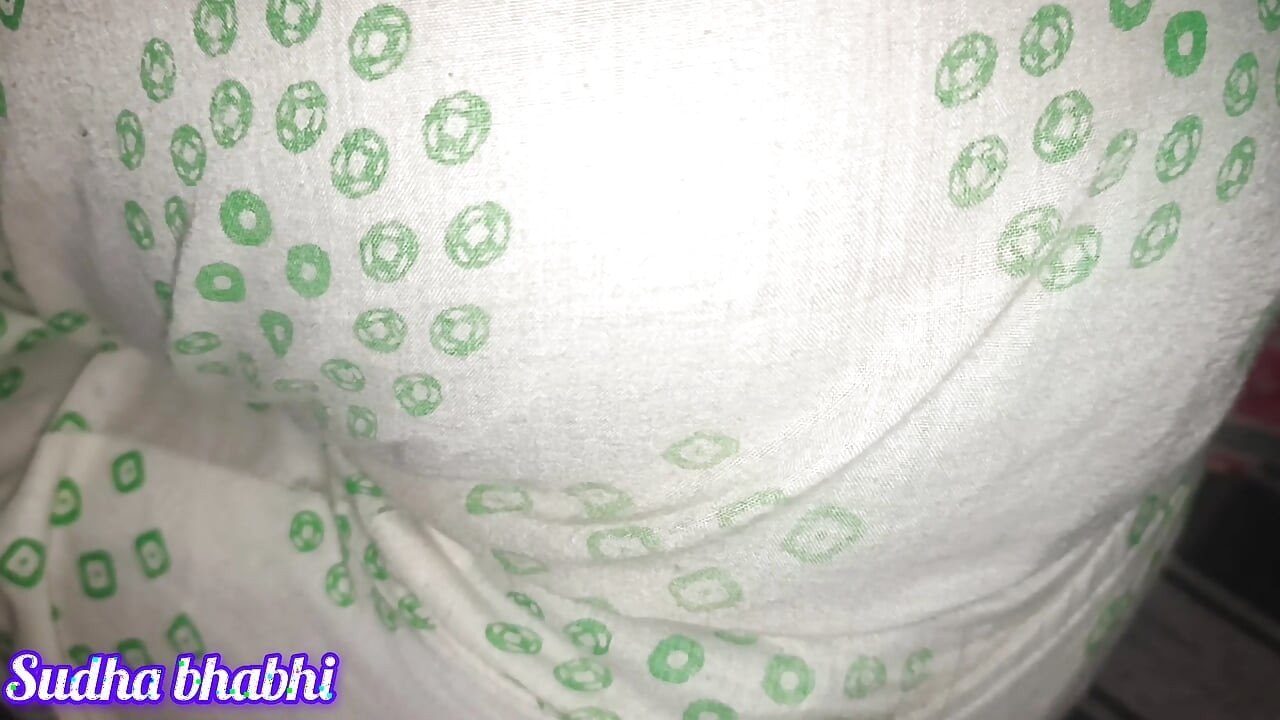 Lucknow's sister-in-law cleans her belongings with hair removal cream