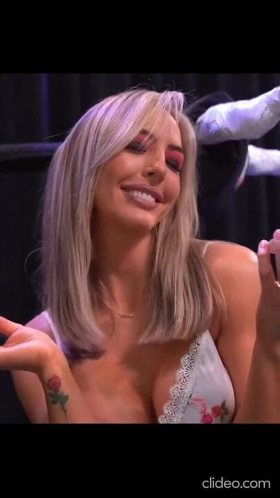 Cassie Lee aka Peyton Royce aka Cassie McIntosh, sexy Aussie