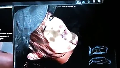 miley cyrus üzerinde boşalmak
