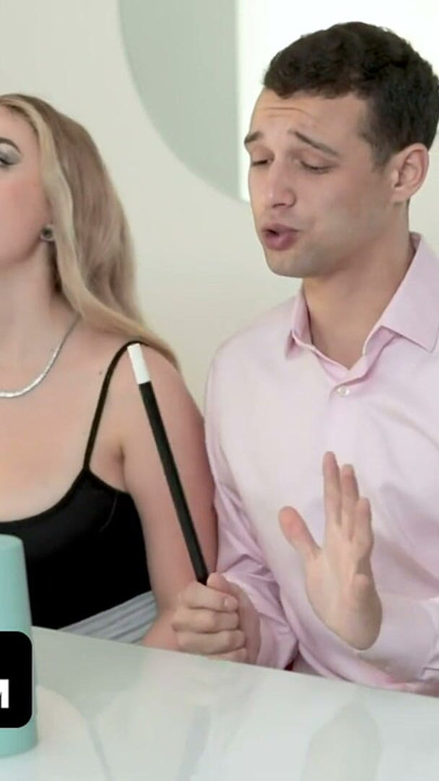 Grande boobed skylar vox recebe pau mágico do irmão | Clipe 1