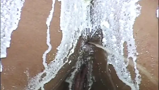 Enema sex si cewek cantik yang aduhai dan banyak banget enema