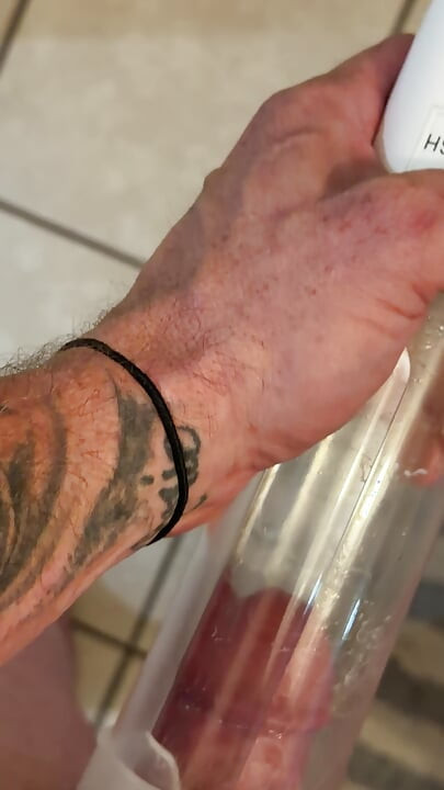 Pumping up Penis