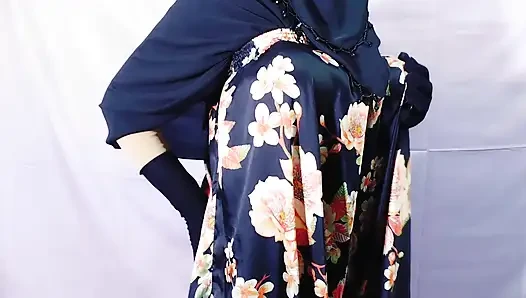 Muslim Hijabi Beautiful Housewife Fucking with Neighbor - With Clear Hin...