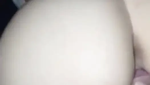 Pacarku minta aku ngentot memeknya habis-habisan