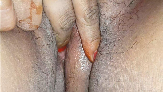 Indian Hot Desi Bhabhi Fingring Pussy Masturbation