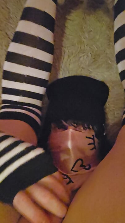 ALISA_XxX_ loves cum