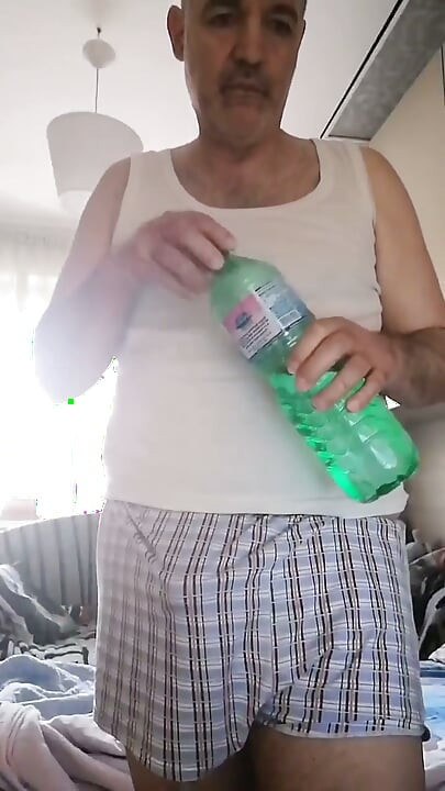I Masturbate Watching an Erotic Video of a Friend of Mine!