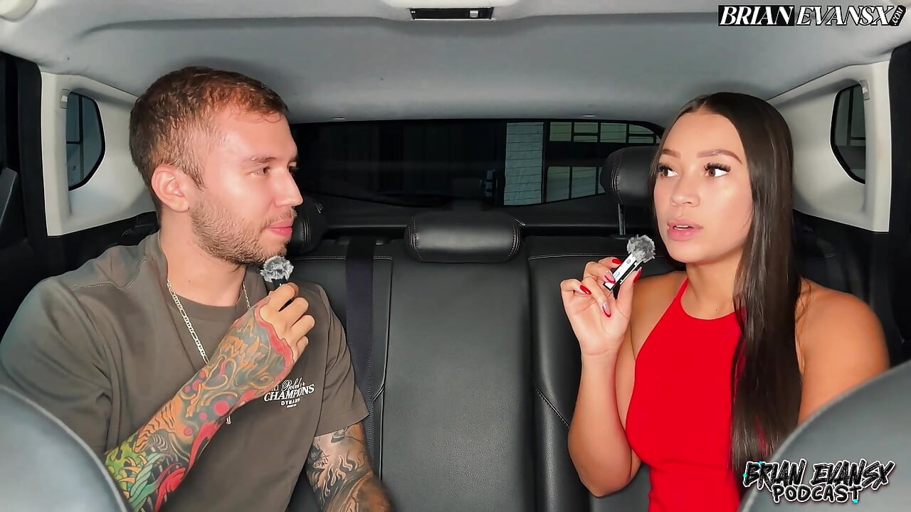 Colombian big booty Daniela Andrea has a happy ending interview with Brian Evansx