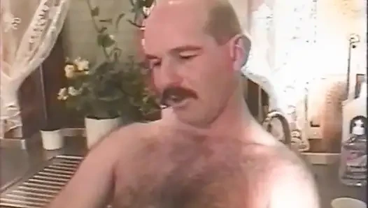 Мои сиськи хотят спермы (1990)
