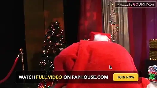 Heißes mädchen bekommt titten mit sperma gespritzt, nachdem sie hart gefickt wurde