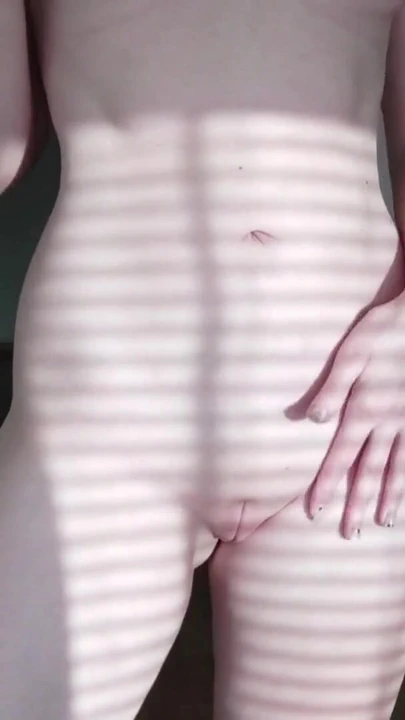 “身体之旅 - 脚，阴户，屁股和嘴巴”的精彩时刻