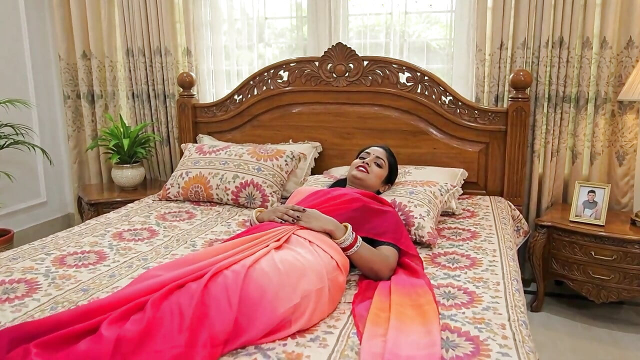 Desi bhabhi, vidéo de sodomie, hindi, audio clair