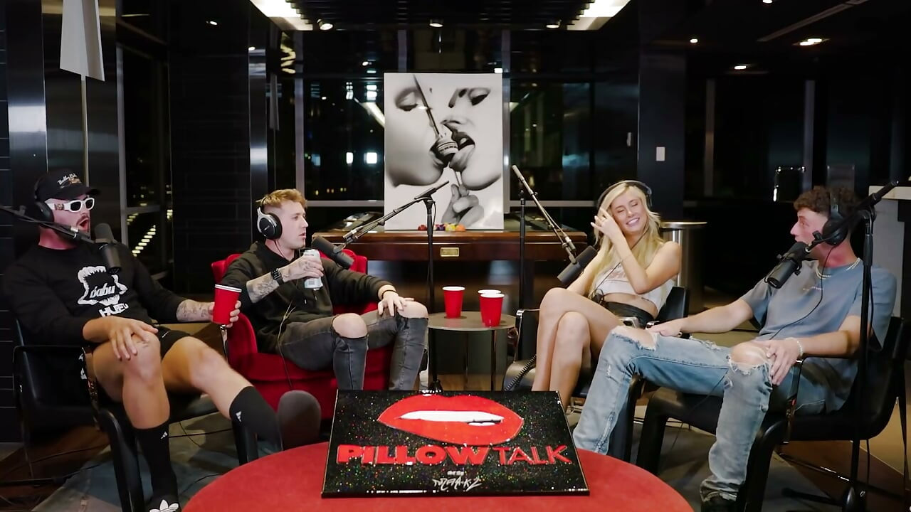 Encontro duplo com Carly Lawrence e Joey Joy [conversa de travesseiro]