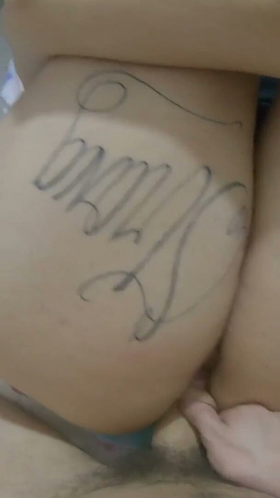 tuve sexo sin condon con mi nueva vecina venezolana lol | Clip 1