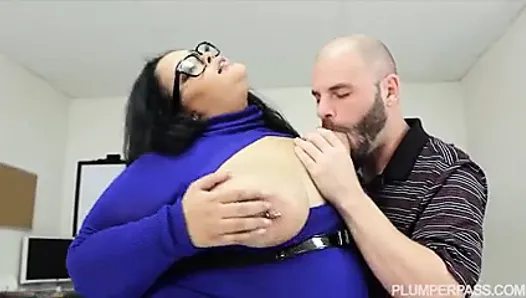 Sexy Big Booty Office Babe Nirvana Lust