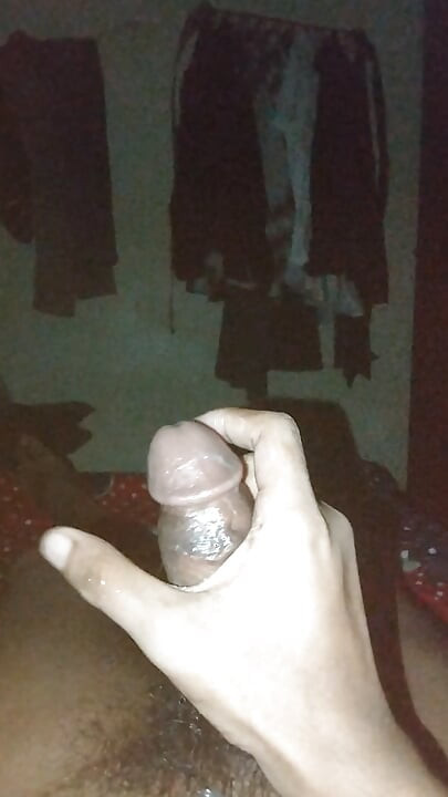 I don't have anyone to fuck with so I'm beating my hands