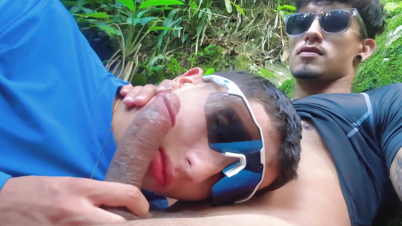 FILL IT WITH SLOTH! Straight friends suck each other's dicks in the river.