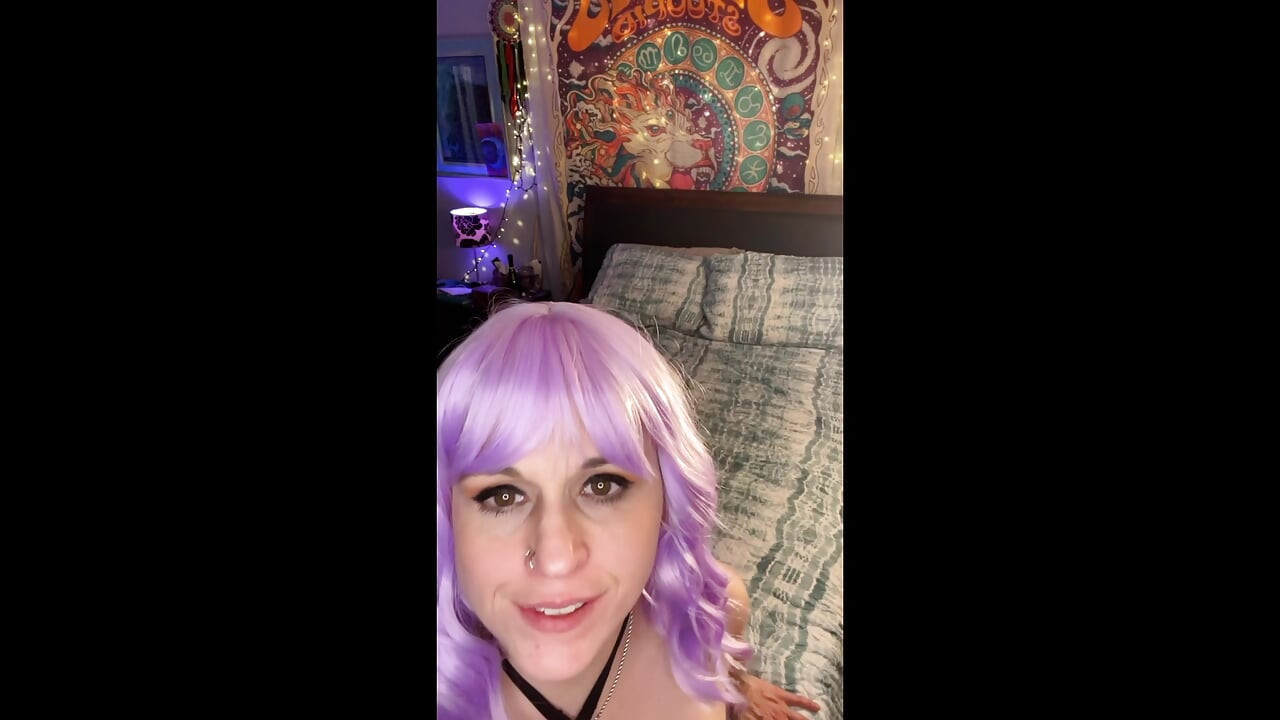 Suzy Wylde se fait silence et jouit rapidement